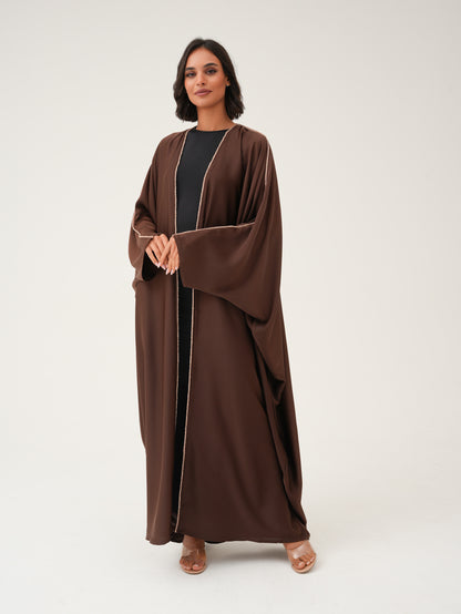 Farasha abaya with intricate embellishment