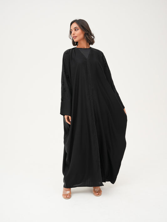 Farasha abaya with floral embellishment