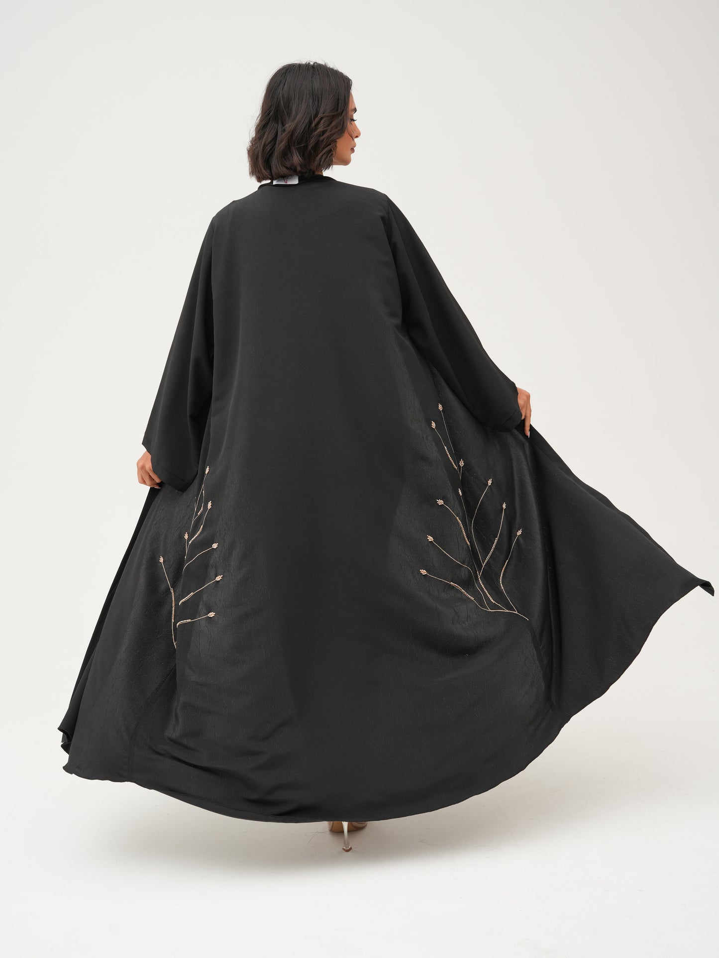 Delicate gold embellishments abaya