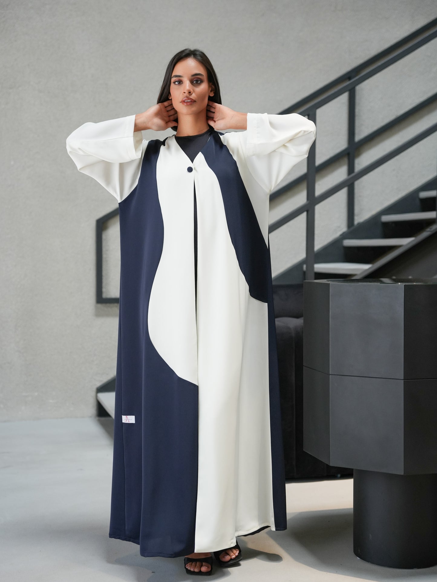 Two tone abaya cut from Korean nada